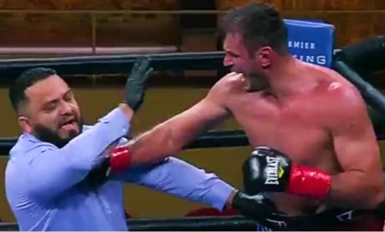 1641227823 boxeador vence al arbitro cuando detuvo la pelea video