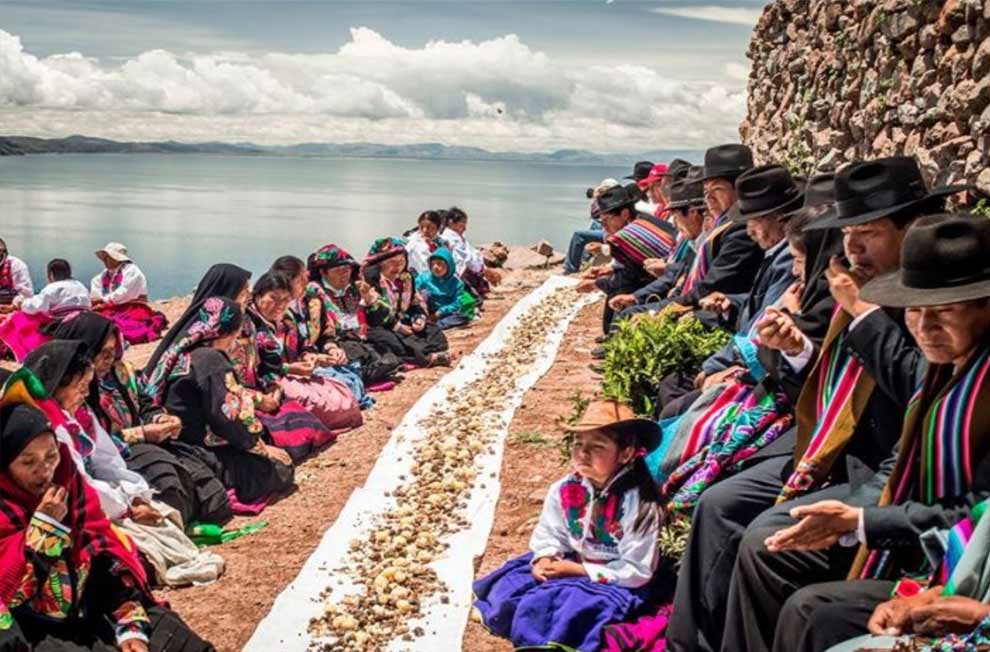 Puno Amantani celebra el ritual patrimonial reconocido de Pachatata Pachamama