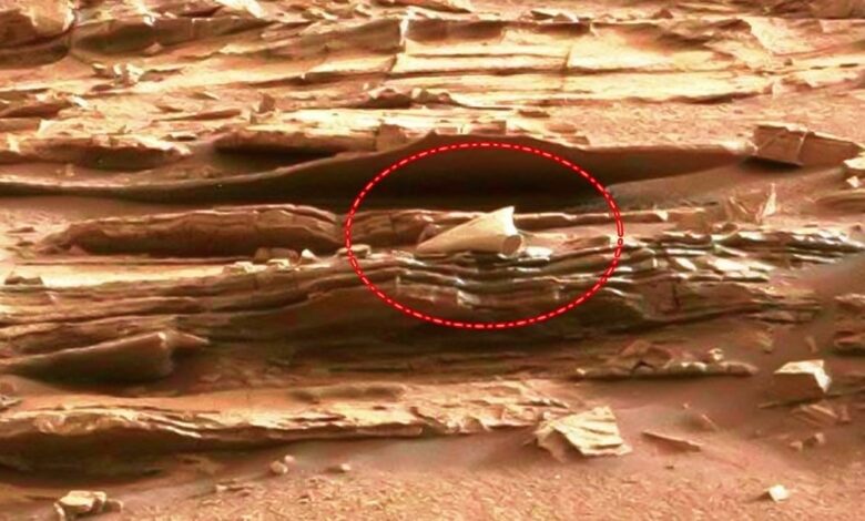 1645816959 objeto desconocido encontrado en la superficie de marte ovni