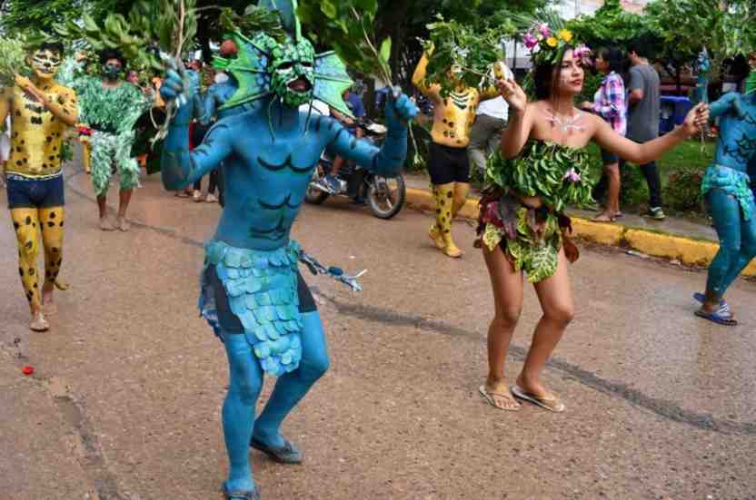 Carnaval Ucayalino encanto y alegria desbordante en paradisiacos escenarios naturales