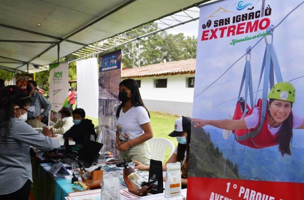 Empresarios cajamarquinos presentan ofertas turisticas en feria regional