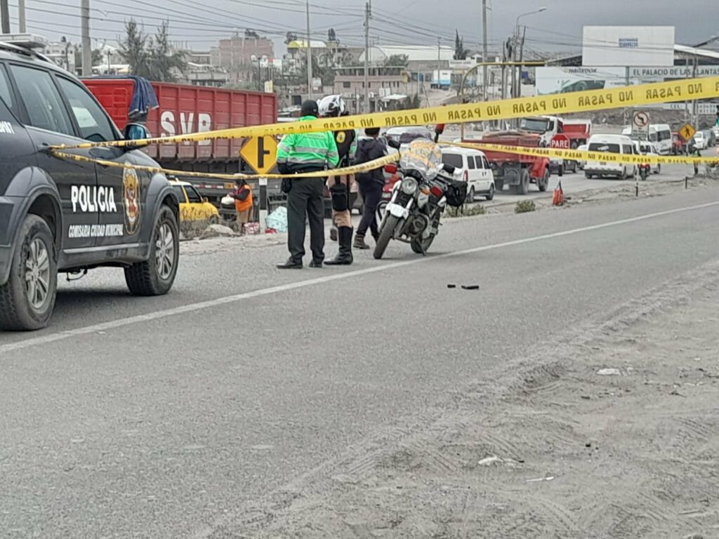 Hombre armado agrede a taxista en plena calle lo deja