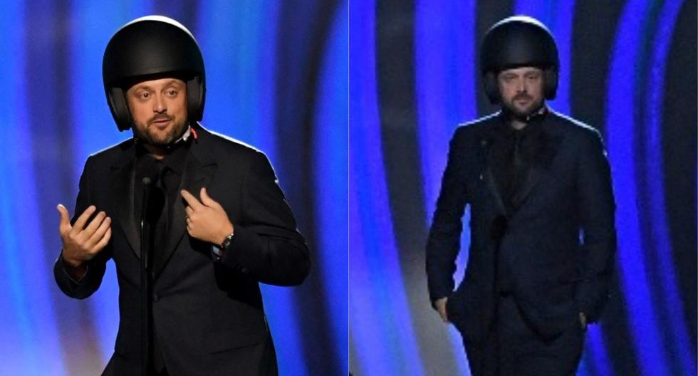 1649041624 Grammy 2022 el comediante se presenta con casco en la