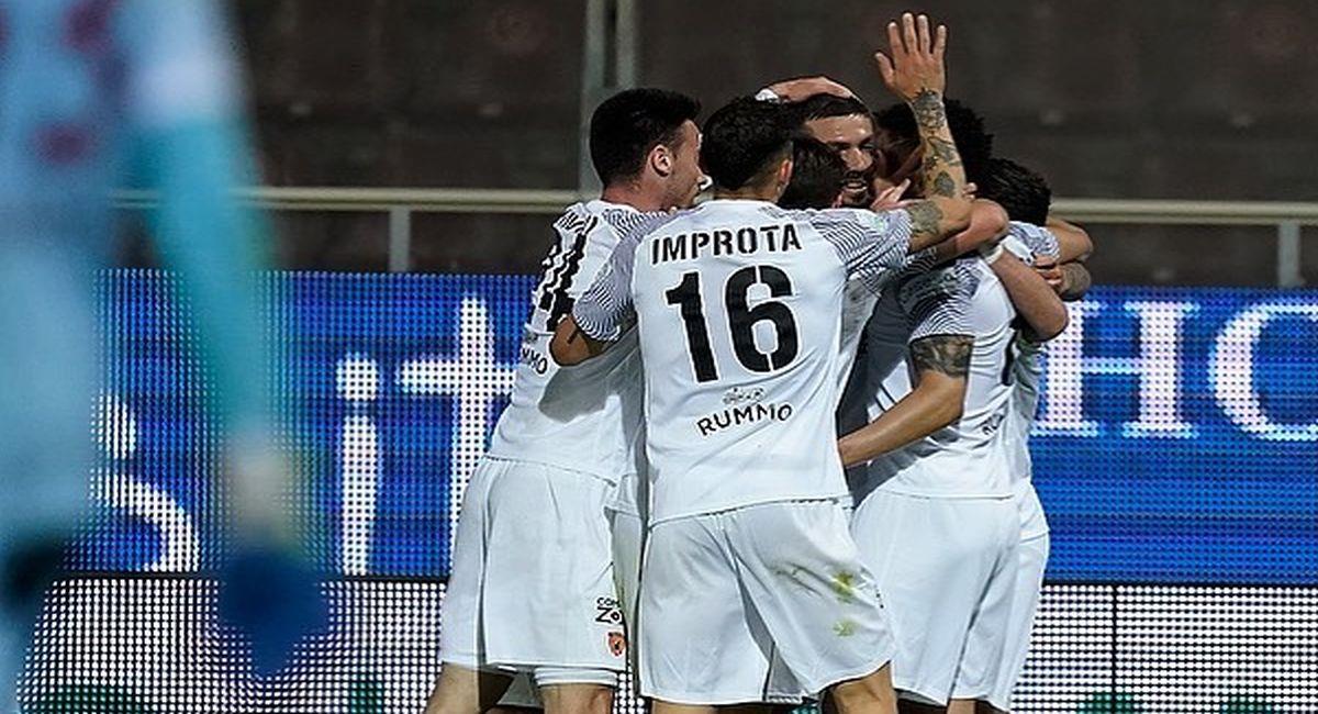 El Benevento gano sin Gianluca Lapadula y sigue sonando con