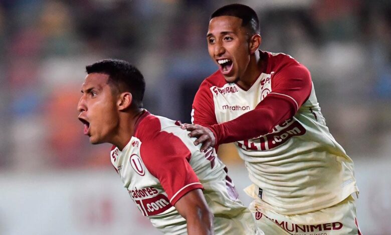 Universitario celebro ante adt en el estadio monumental