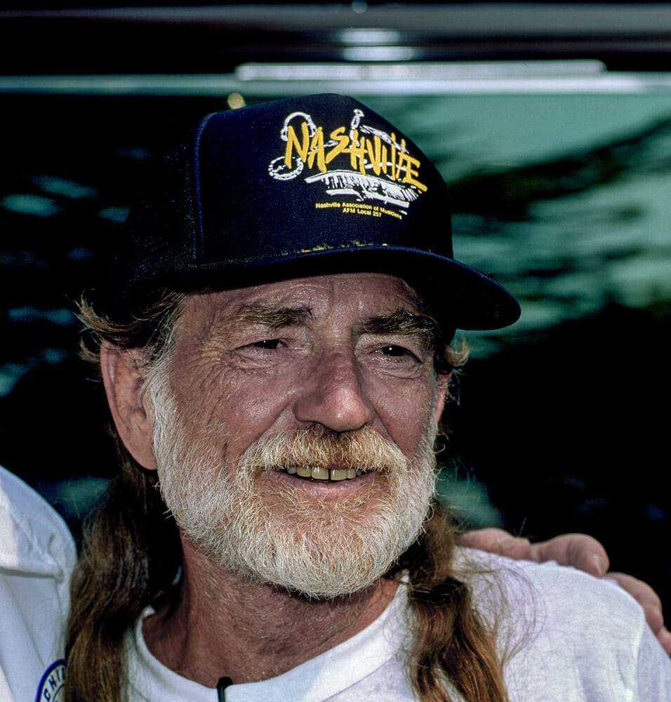 1653444693 221 willie nelson rescato 70 caballos de un matadero para dejarlos