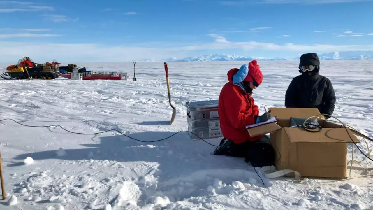 resonancia magnetica antartida agua mar fosil bajo capa hielo