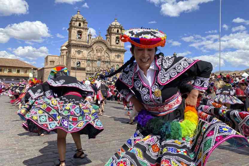 Al ritmo de la danza y la musica la ciudad