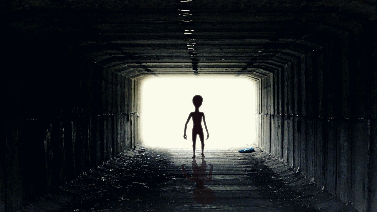 Por que llegan visitantes extraterrestres a nuestro pequeno planeta