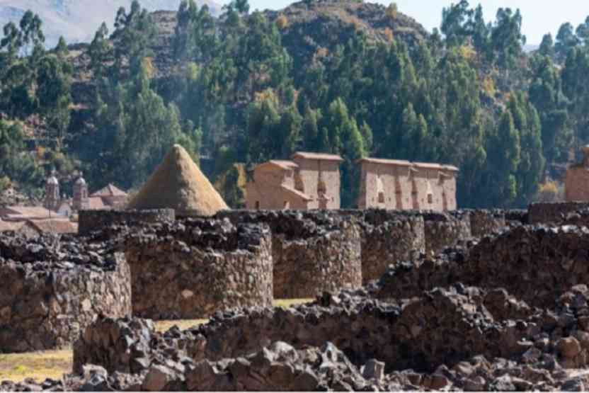 Cusco Entregan sector Qolqas recuperado del Parque Arqueologico Raqchi