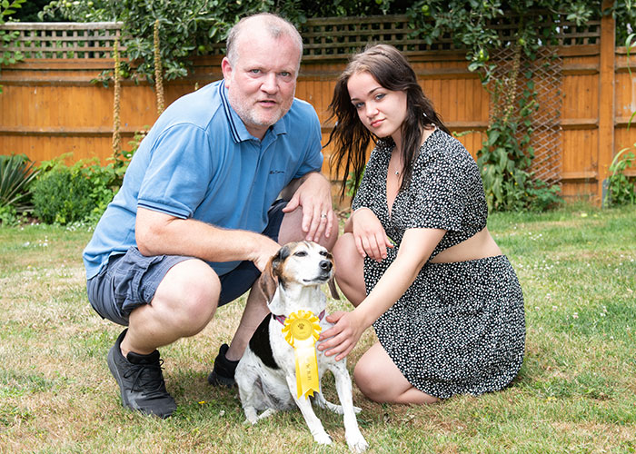 Perro se escapa de casa y regresa de una