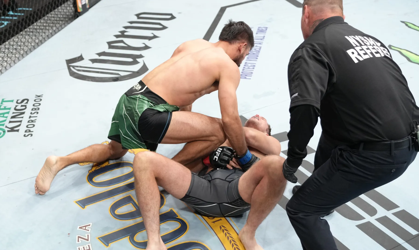 UFC en ABC 3 Yair Rodriguez vence a Brian Ortega