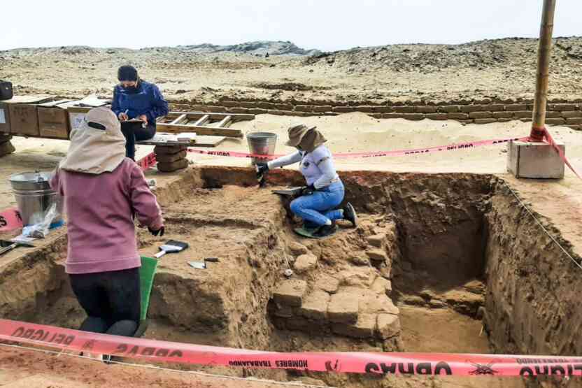 Hallazgo Arqueologico en Trujillo Hallaran dos entierros Moche en la