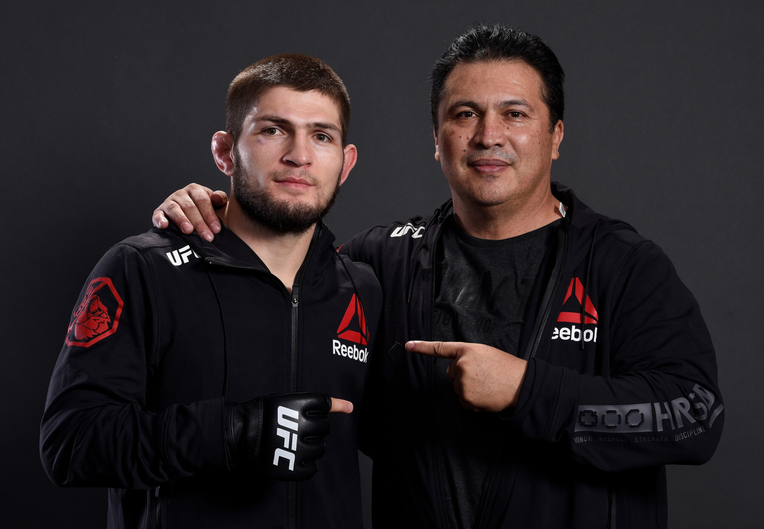 Javier Mendez alaba la faceta de Khabib Nurmagomedov como entrenador