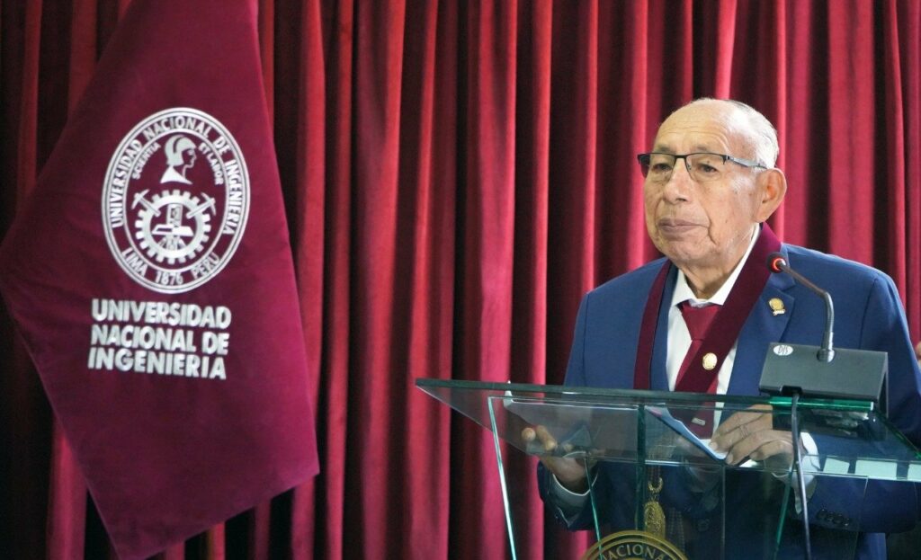 Uni otorga titulo de doctor honoris causa a ingeniero arequipeno