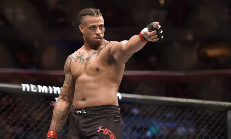 Video greg hardy gana su debut boxistico por ko