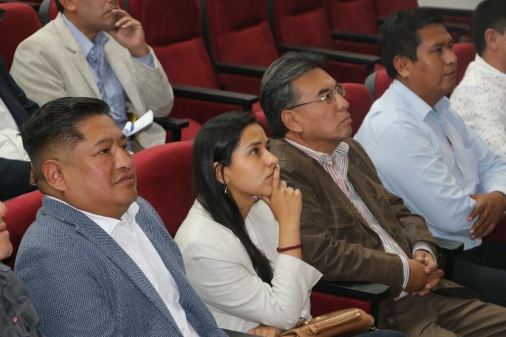 1668226219 859 concejales electos de camana arequipa y caylloma visitan smartpata