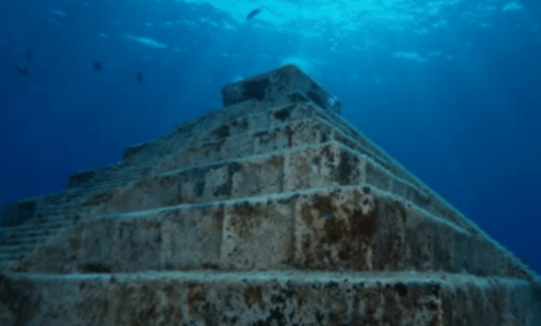 Misterio del monumento yonaguni de japon documental hechos ovni