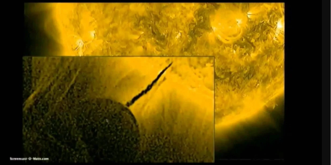 OVNI visto extrayendo plasma del sol nuevamente OVNI y