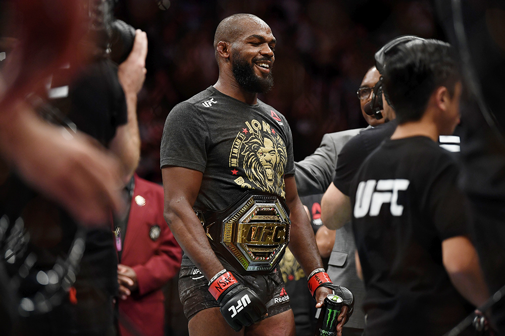 Jon Jones abre como favorito para el cabeza de cartel