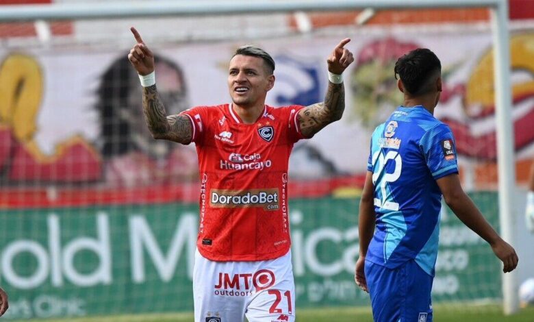 Carlos garces lidera la victoria de cienciano