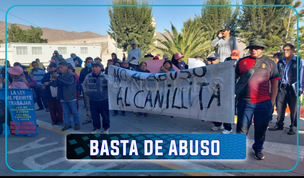 Canillitas y vecinos de socabaya protestan contra el alcalde por