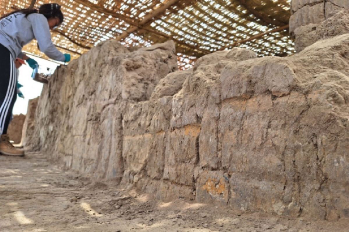 La Libertad hallan segundo muro policromado de 4500 anos de